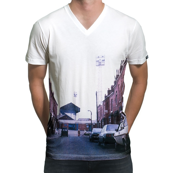 Afbeeldingen van COPA Football - Stadium Street View V-Neck T-Shirt - Wit