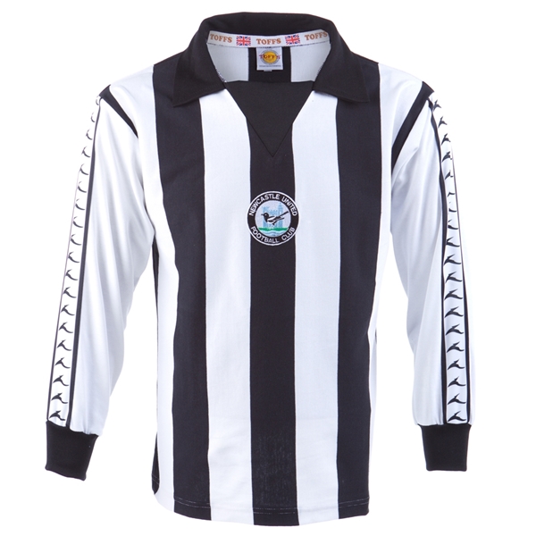 Afbeeldingen van Newcastle United Bukta Retro Voetbalshirt 1976-1978