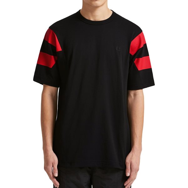 Fred Perry - Printed Sleeve Panel T-Shirt - Black