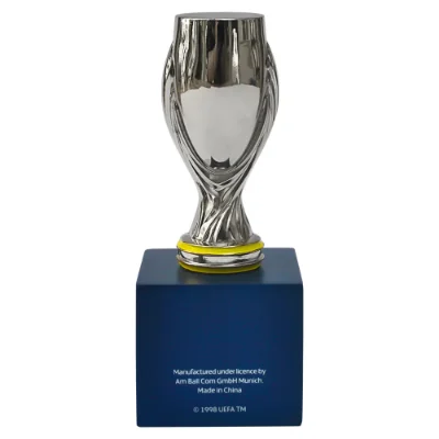 UEFA Super Cup Trofee Replica op Display Stand 7 cm